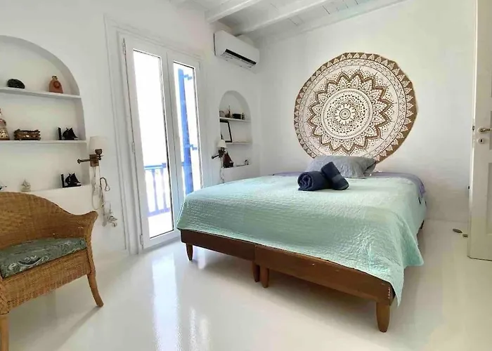 Waterfront - Stunning 6 Bedroom Annita With Pool Mykonos Town