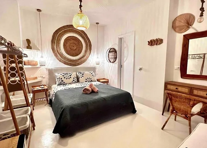 Waterfront - Stunning 6 Bedroom Annita With Pool * Mykonos Town