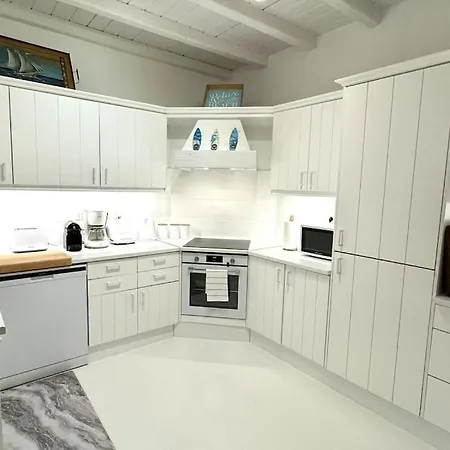 Annita On The Water With 5 Bedrooms * Mykonos Town