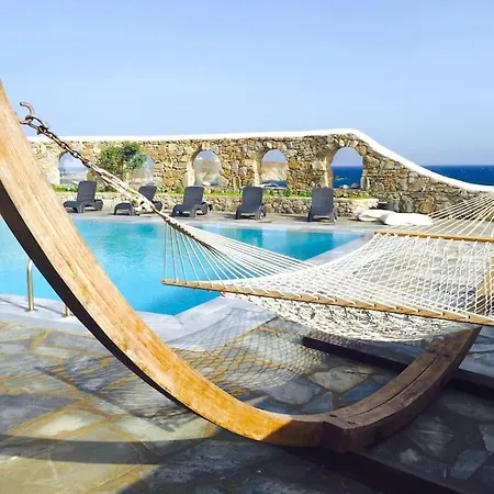 Annita On The Water With 5 Bedrooms Villa