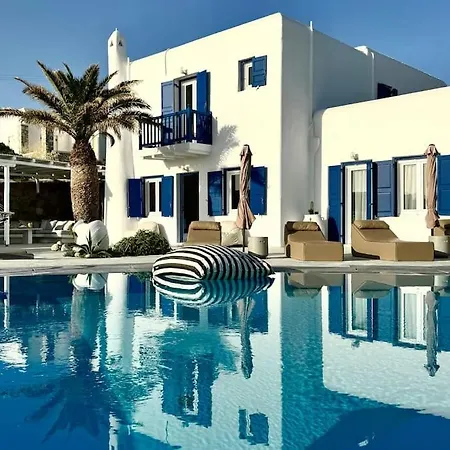 Annita On The Water With 5 Bedrooms *