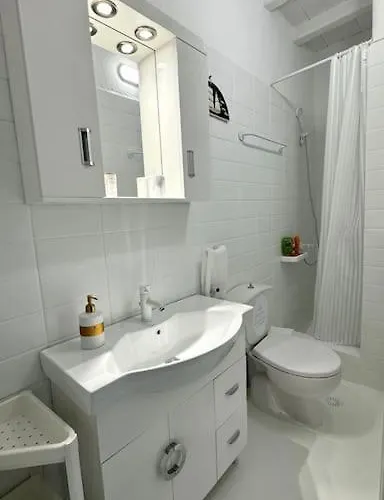 Waterfront - Stunning 6 Bedroom Annita With Pool Mykonos Town