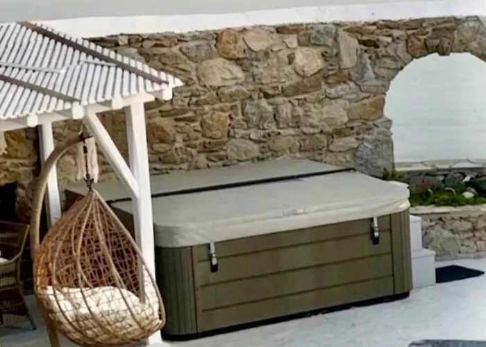 Waterfront - Stunning 6 Bedroom Annita With Pool Mykonos Town