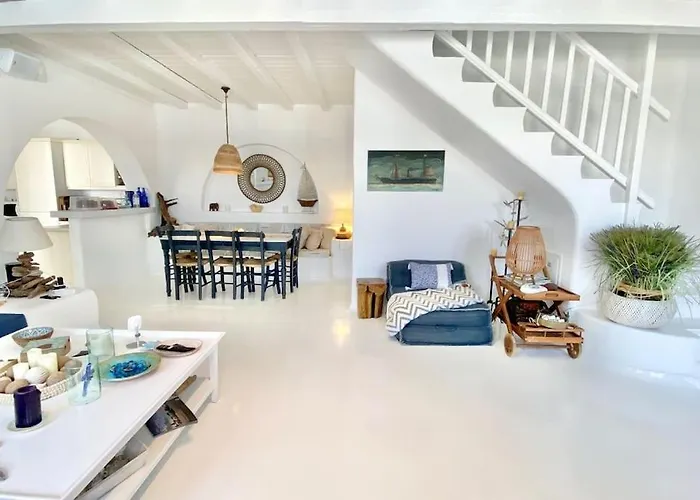 Waterfront - Stunning 6 Bedroom Annita With Pool Villa